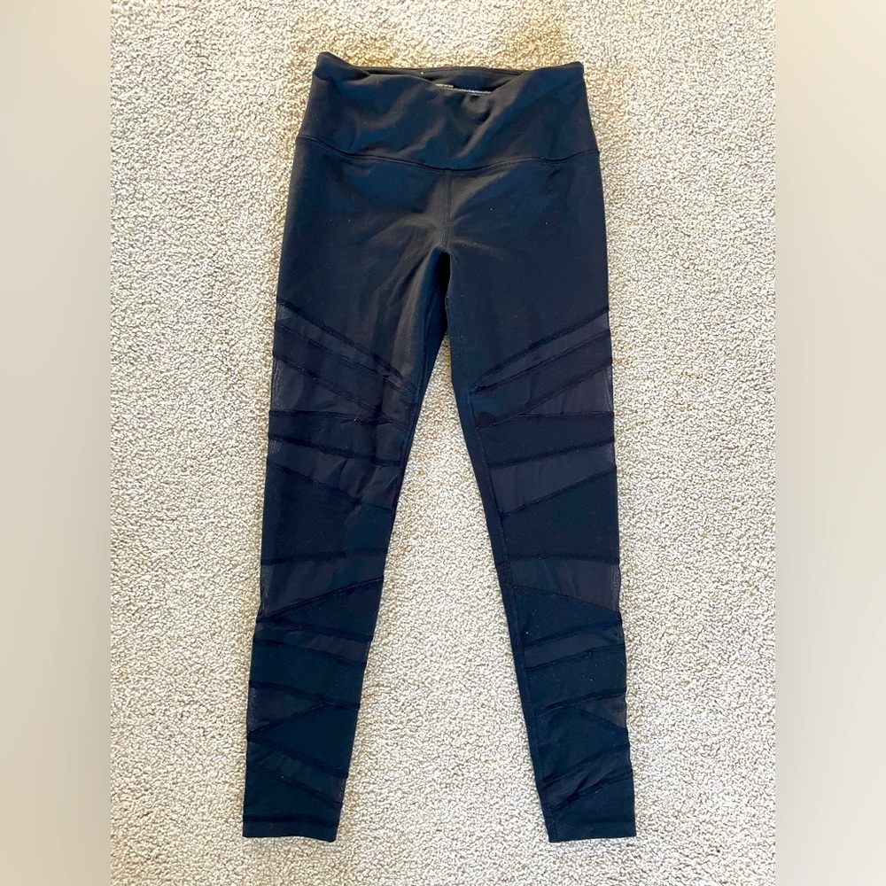 Victoria's Secret VSX Knockout Mesh Cutout Leggings Black Small